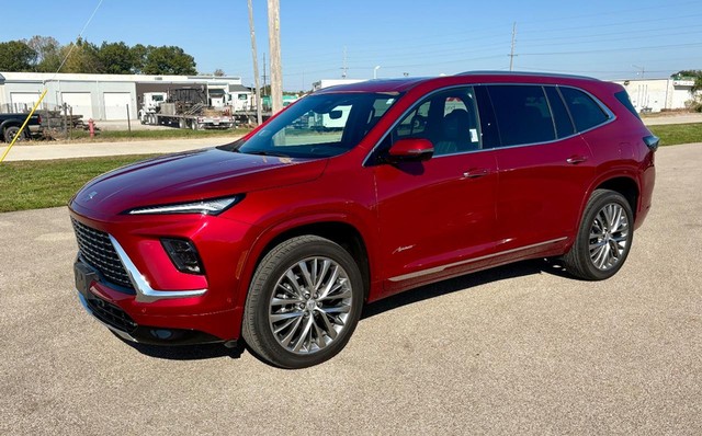 2025 Buick Enclave Avenir thumbnail image 09