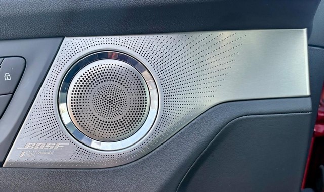 2025 Buick Enclave Avenir thumbnail image 19