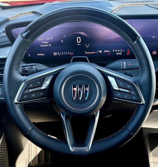 2025 Buick Enclave Avenir thumbnail image 21