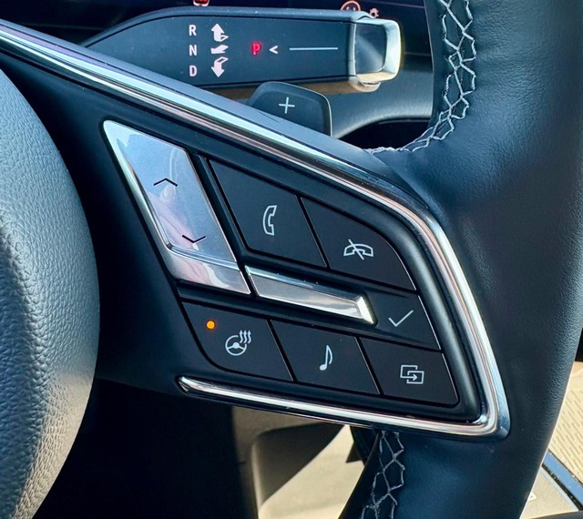 2025 Buick Enclave Avenir thumbnail image 23