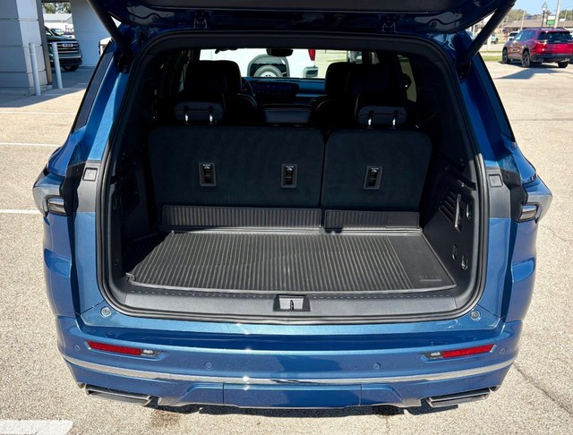 2026 Buick Enclave Avenir thumbnail image 05