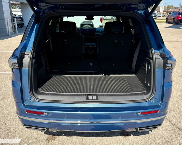 2026 Buick Enclave Avenir thumbnail image 06