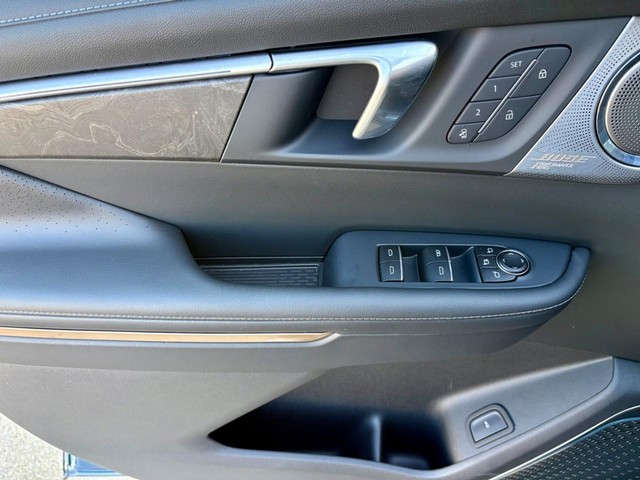 2026 Buick Enclave Avenir thumbnail image 20