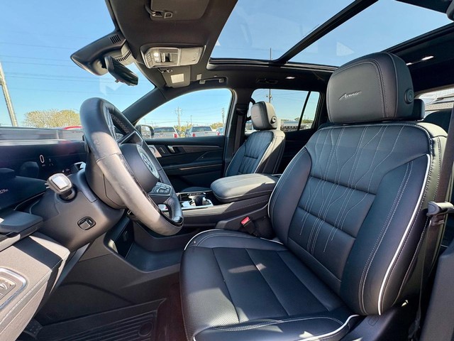 2026 Buick Enclave Avenir thumbnail image 35