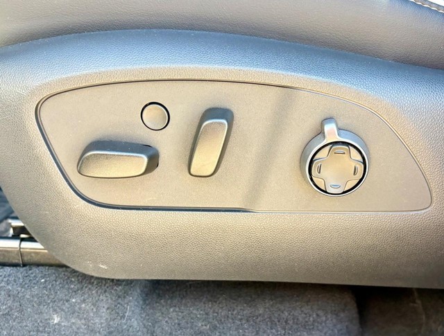 2026 Buick Enclave Avenir thumbnail image 36