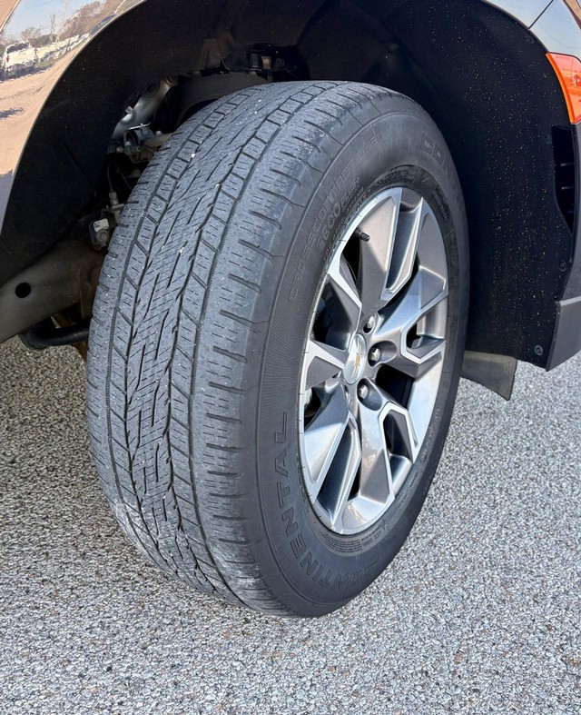 2024 Chevrolet Tahoe LT thumbnail image 11