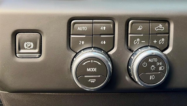 2026 GMC Sierra 1500 AT4 thumbnail image 22