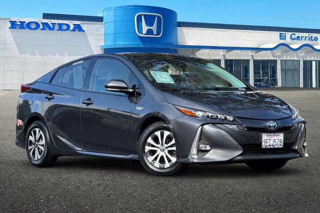 more details - toyota prius prime