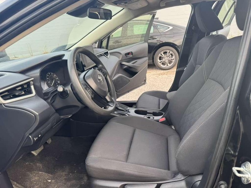 Toyota Corolla Vehicle Full-screen Gallery Image 17