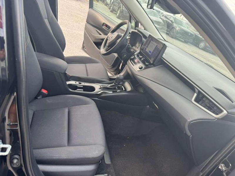 Toyota Corolla Vehicle Full-screen Gallery Image 19