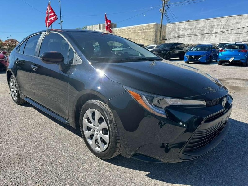 Toyota Corolla Vehicle Full-screen Gallery Image 5