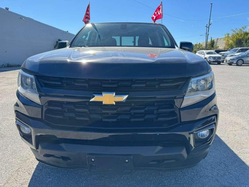 Chevrolet Colorado Vehicle Full-screen Gallery Image 9