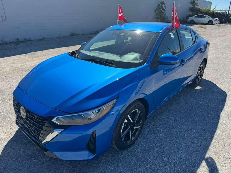 Nissan Sentra Vehicle Full-screen Gallery Image 24