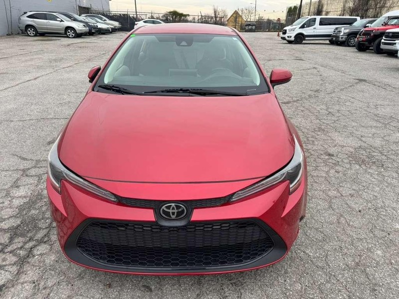 Toyota Corolla Vehicle Full-screen Gallery Image 6