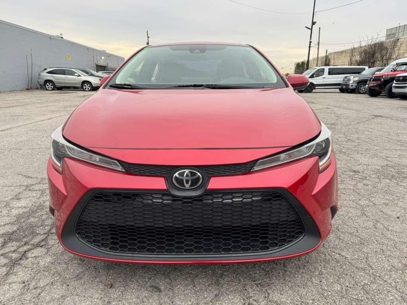 Toyota Corolla Vehicle Full-screen Gallery Image 7