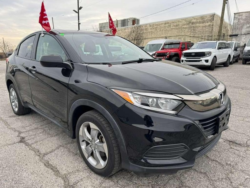 Honda HR-V Vehicle Full-screen Gallery Image 3