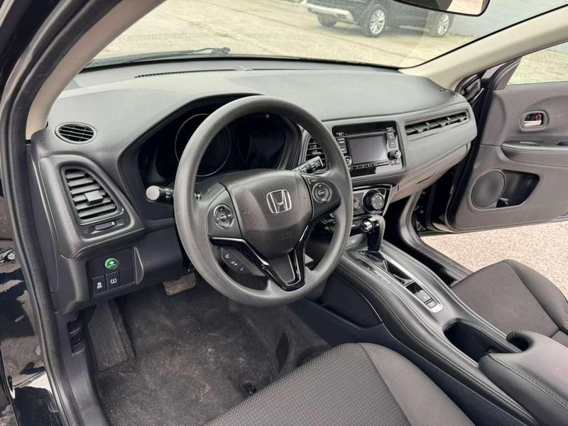 Honda HR-V Vehicle Full-screen Gallery Image 20