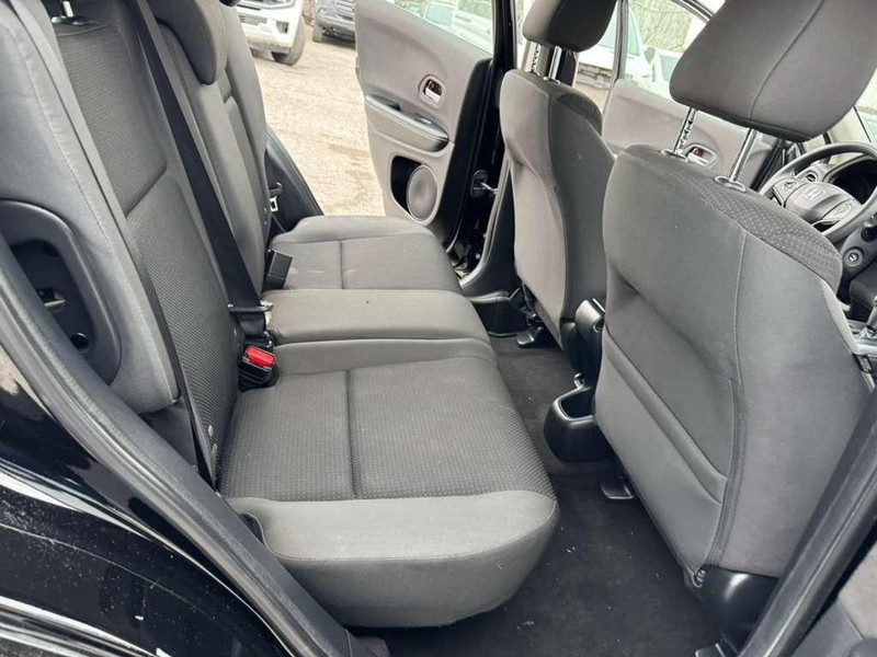 Honda HR-V Vehicle Full-screen Gallery Image 22