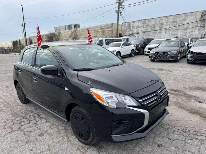 Mitsubishi Mirage Vehicle Full-screen Gallery Image 5