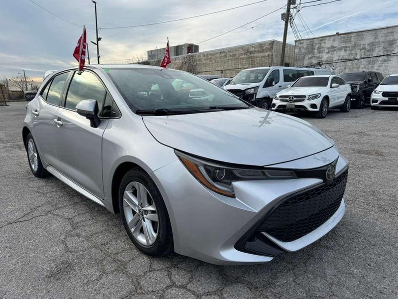 Toyota Corolla Hatchback Vehicle Full-screen Gallery Image 11