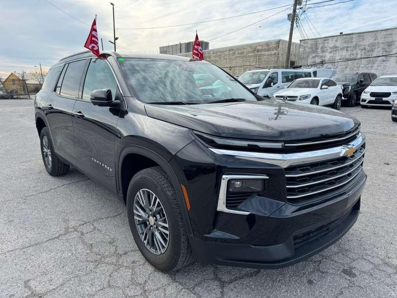 Chevrolet Traverse Vehicle Full-screen Gallery Image 5