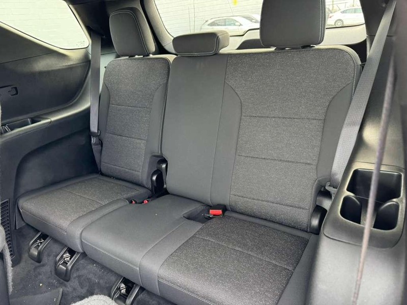 Chevrolet Traverse Vehicle Full-screen Gallery Image 15