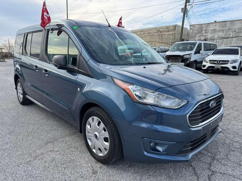 Ford Transit Connect Wagon Vehicle Full-screen Gallery Image 4