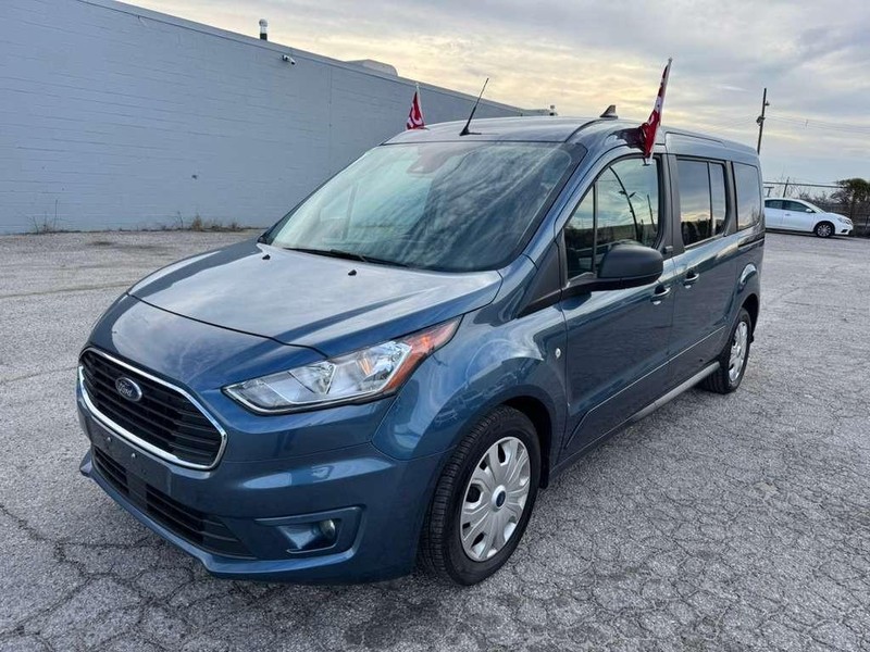 Ford Transit Connect Wagon Vehicle Full-screen Gallery Image 6