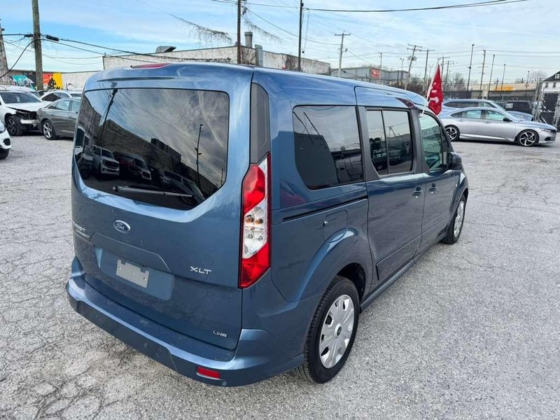 Ford Transit Connect Wagon Vehicle Full-screen Gallery Image 8