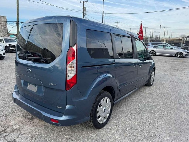 Ford Transit Connect Wagon Vehicle Full-screen Gallery Image 9