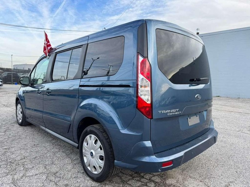 Ford Transit Connect Wagon Vehicle Full-screen Gallery Image 11