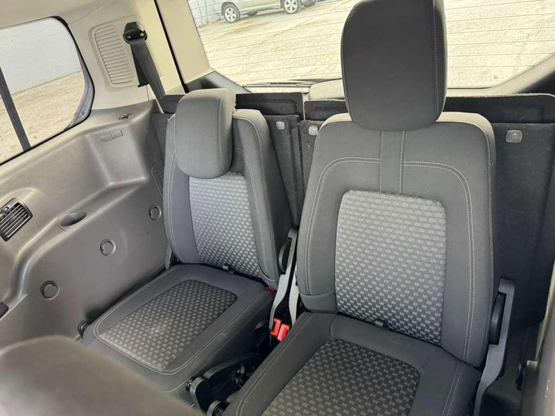 Ford Transit Connect Wagon Vehicle Full-screen Gallery Image 23