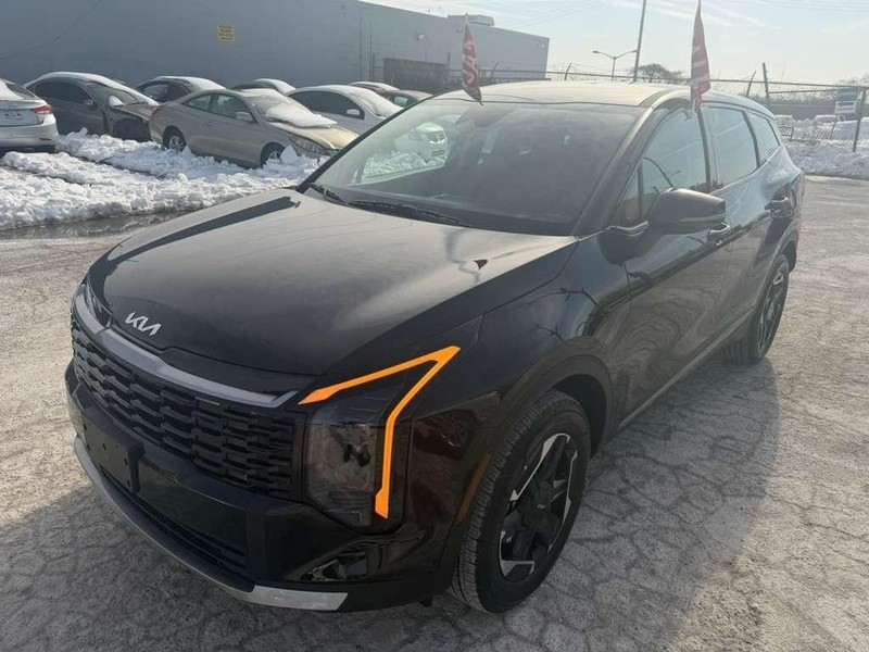 Kia Sportage Hybrid Vehicle Full-screen Gallery Image 9