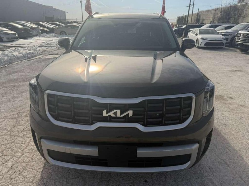 Kia Telluride Vehicle Full-screen Gallery Image 4