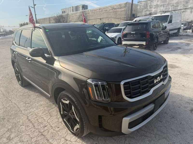 Kia Telluride Vehicle Full-screen Gallery Image 6