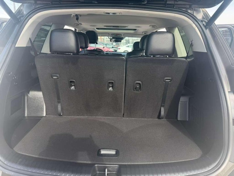 Kia Telluride Vehicle Full-screen Gallery Image 17