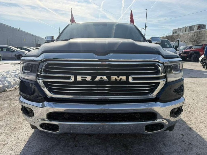 Ram 1500 Vehicle Full-screen Gallery Image 3