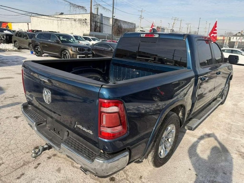Ram 1500 Vehicle Full-screen Gallery Image 8
