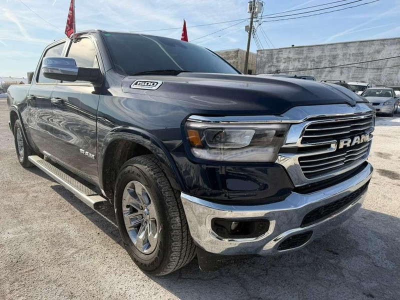 Ram 1500 Vehicle Full-screen Gallery Image 12