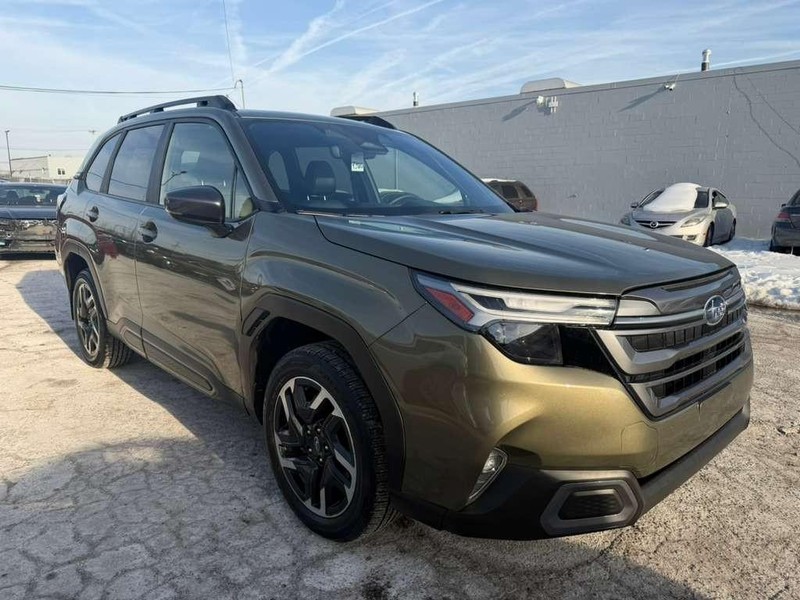 Subaru Forester Vehicle Full-screen Gallery Image 4