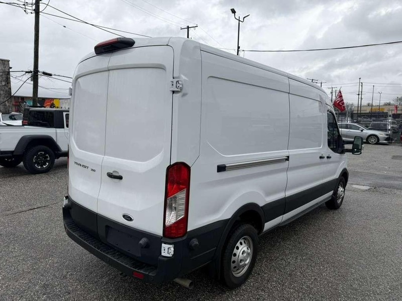 Ford Transit Cargo Van Vehicle Full-screen Gallery Image 5