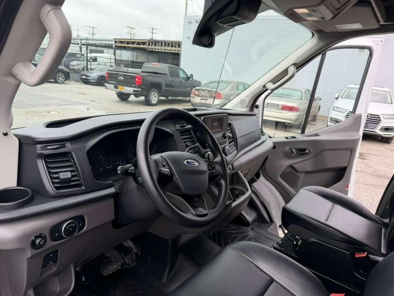 Ford Transit Cargo Van Vehicle Full-screen Gallery Image 15