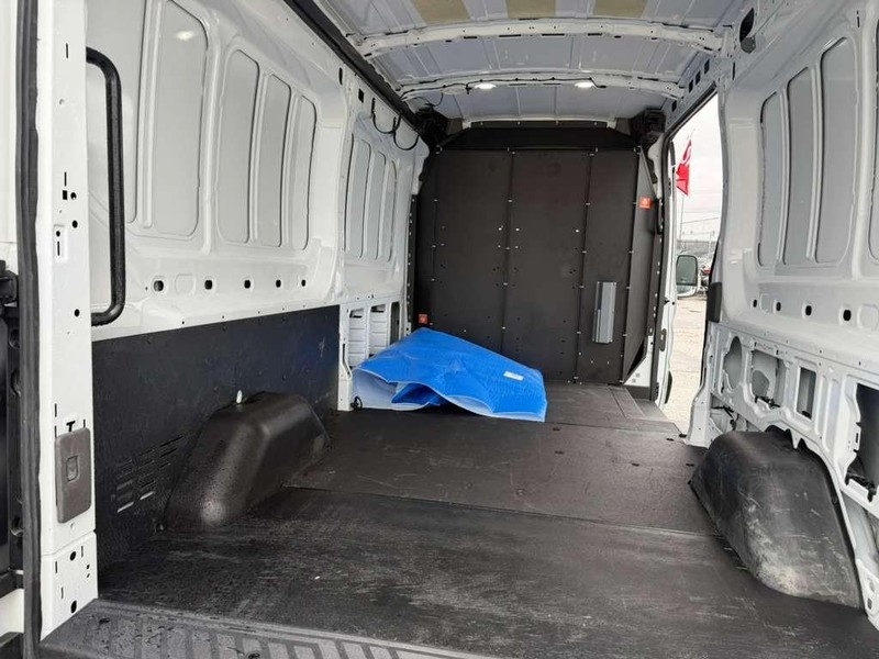 Ford Transit Cargo Van Vehicle Full-screen Gallery Image 16