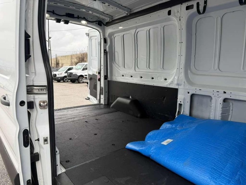 Ford Transit Cargo Van Vehicle Full-screen Gallery Image 20