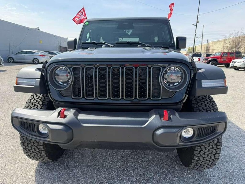 Jeep Wrangler Vehicle Full-screen Gallery Image 4