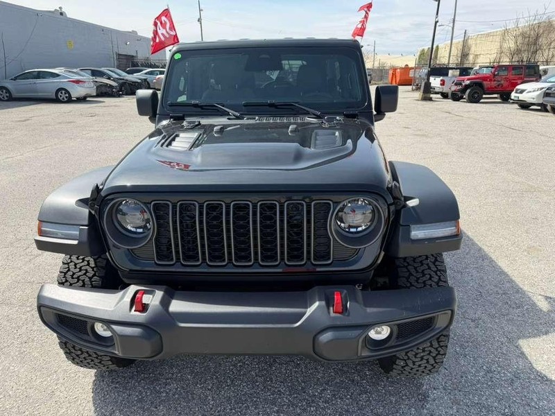 Jeep Wrangler Vehicle Full-screen Gallery Image 5