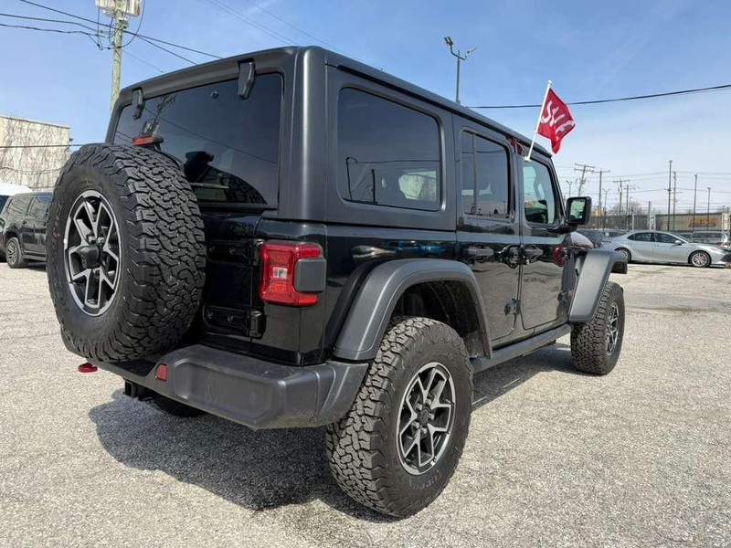 Jeep Wrangler Vehicle Full-screen Gallery Image 13