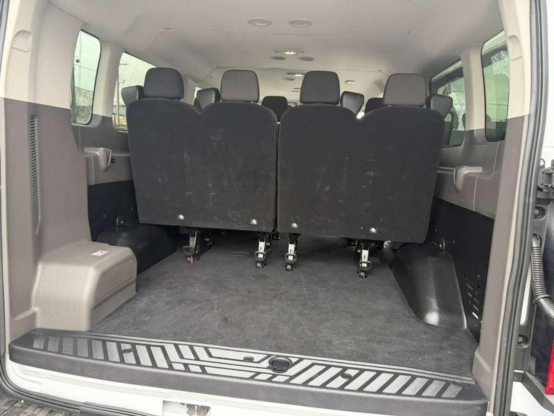 Ford Transit Passenger Wagon Vehicle Full-screen Gallery Image 16