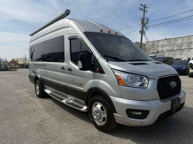 Ford Transit Cargo Van Vehicle Full-screen Gallery Image 6