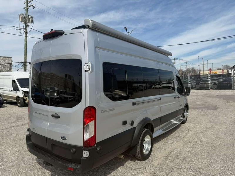 Ford Transit Cargo Van Vehicle Full-screen Gallery Image 8